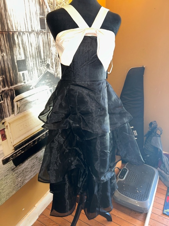 Lulus Dresses & Skirts - Lulu's Black Strapless Satin Cocktail Dress with Ivory Accent